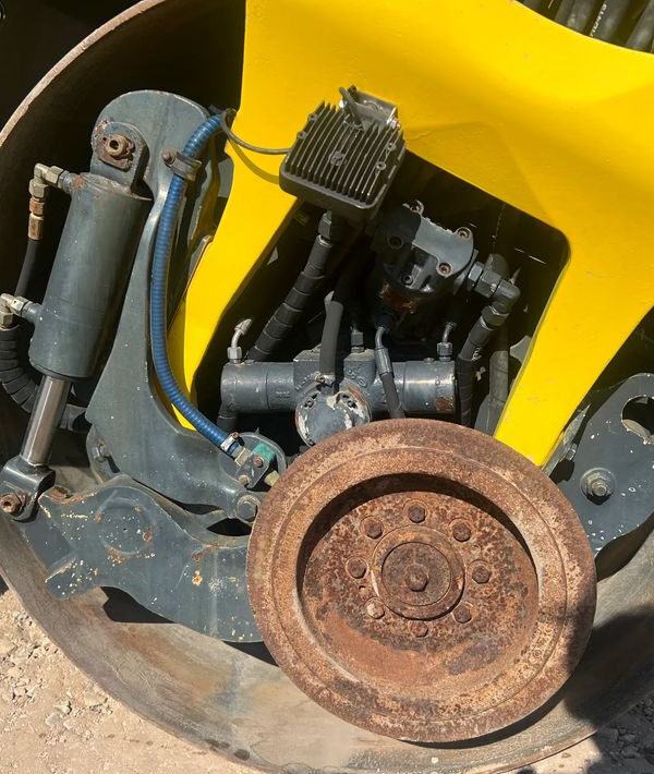 Compacteur AP-AM Bomag BW 154 – Image 12