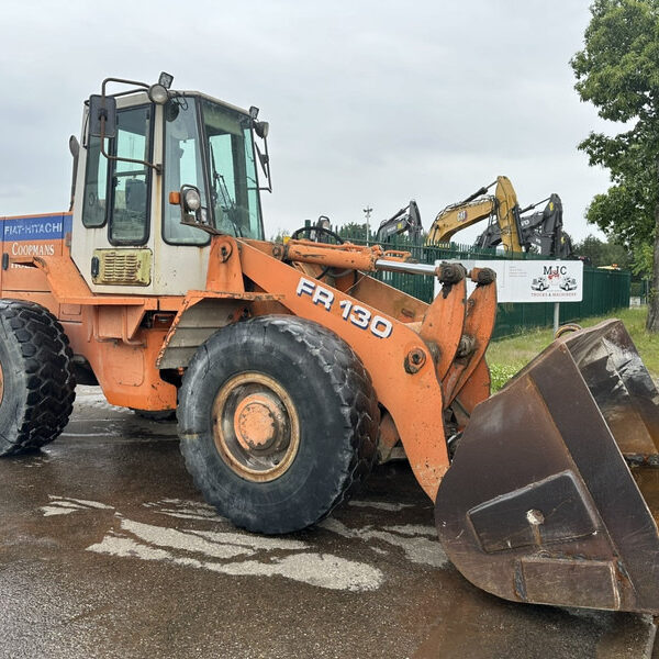 Chargeuse Fiat-Hitachi Fr Iveco 6 Cylinder 130 13T 4x4 – Image 3