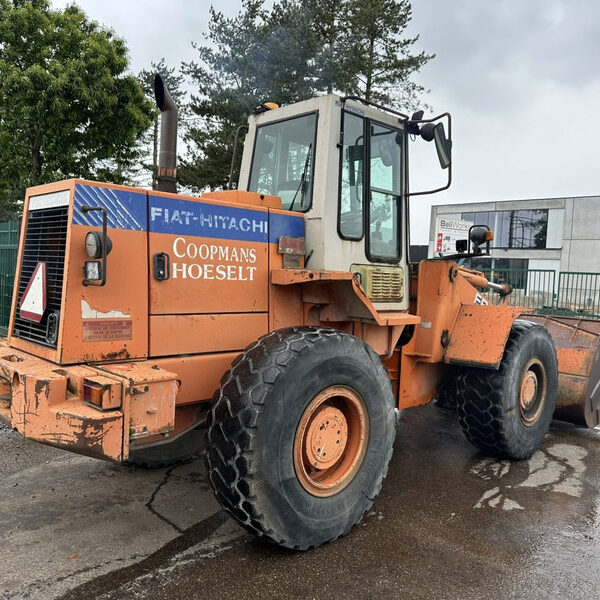 Chargeuse Fiat-Hitachi Fr Iveco 6 Cylinder 130 13T 4x4 – Image 6