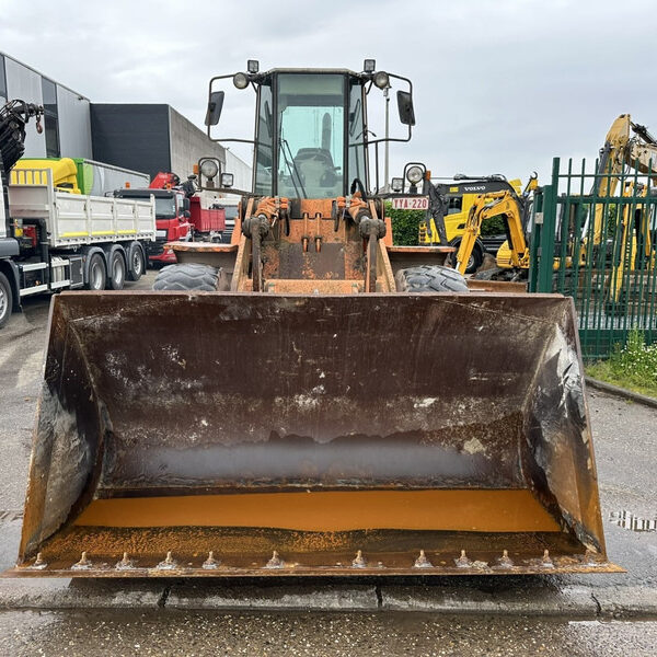 Chargeuse Fiat-Hitachi Fr Iveco 6 Cylinder 130 13T 4x4 – Image 8