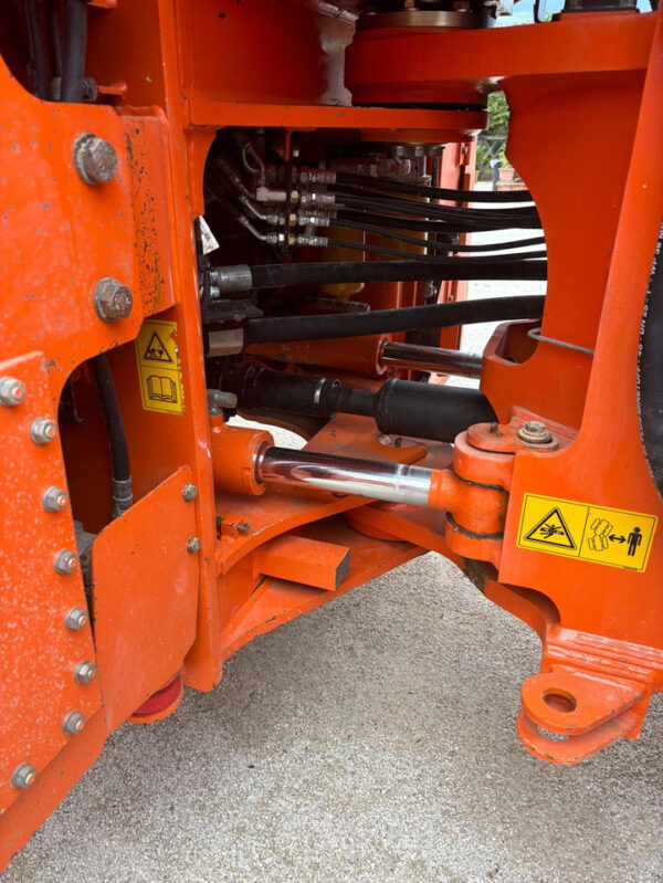 Chargeuse sur pneus ZW310 Hitachi – Image 3