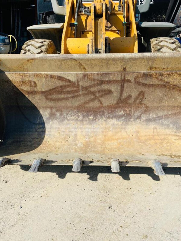 Chargeuse L524 10T sur pneus Liebherr – Image 8