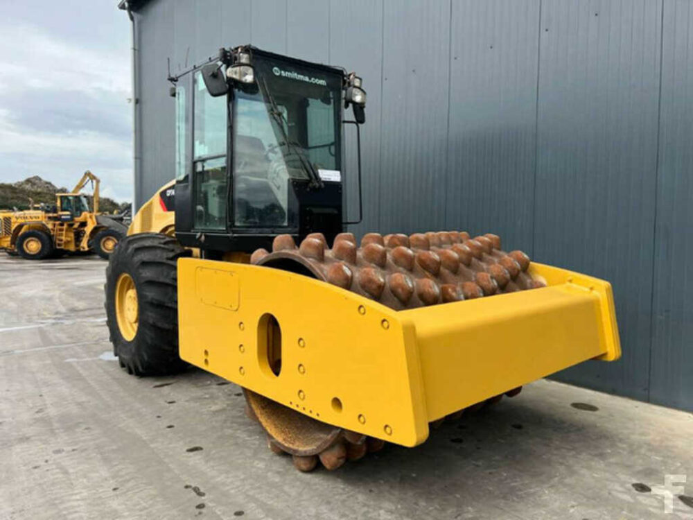 Caterpillar Monocylindre Compacteur CP74 C – Image 4
