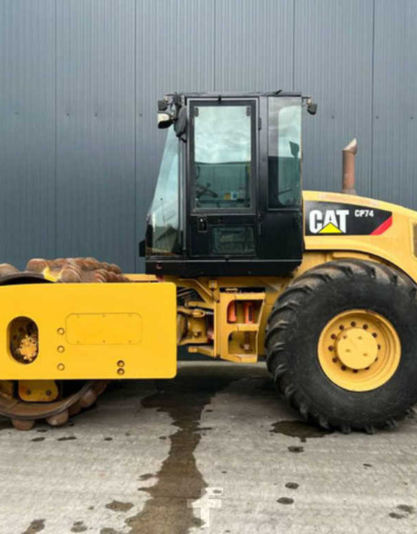 Caterpillar Monocylindre Compacteur CP74 C – Image 6