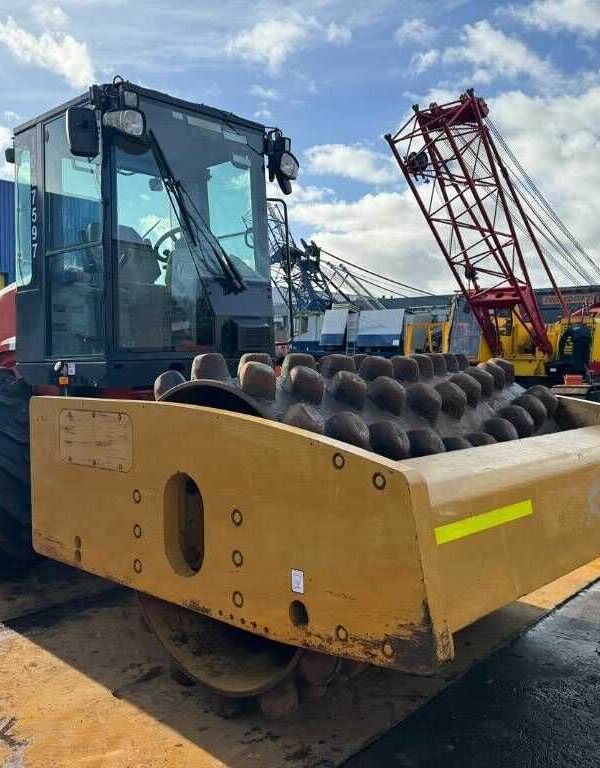 Caterpillar Compacteur CAT CP 74 monocylindre – Image 5