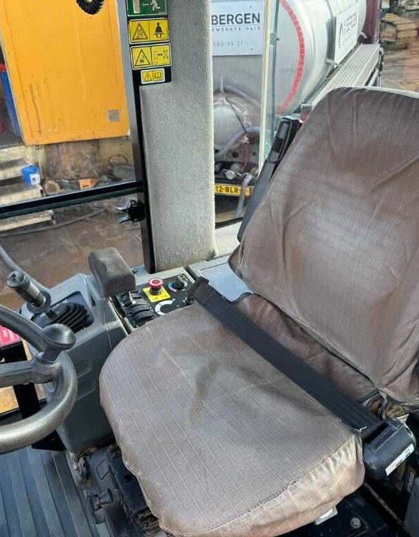 Caterpillar Compacteur CAT CP 74 monocylindre – Image 12