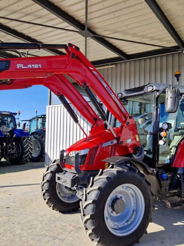 Tracteur 5711s Massey Ferguson – Image 2