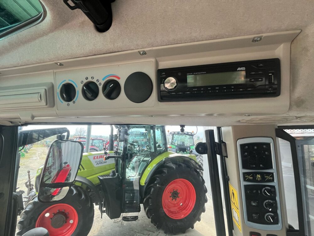Tracteur 5711s Ferguson Massey – Image 10