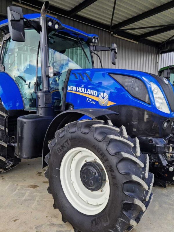 Tracteur Power Command New Holland T7.190 – Image 4
