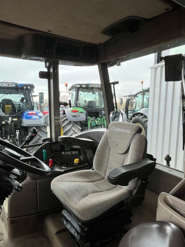 Tracteur Ares Renault 550 – Image 9
