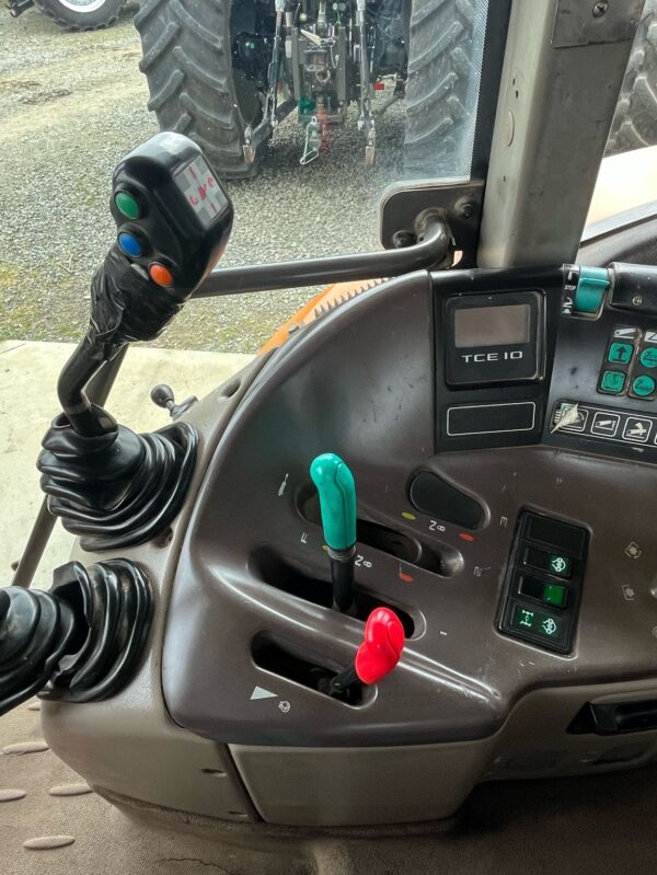 Tracteur Ares Renault 550 – Image 14