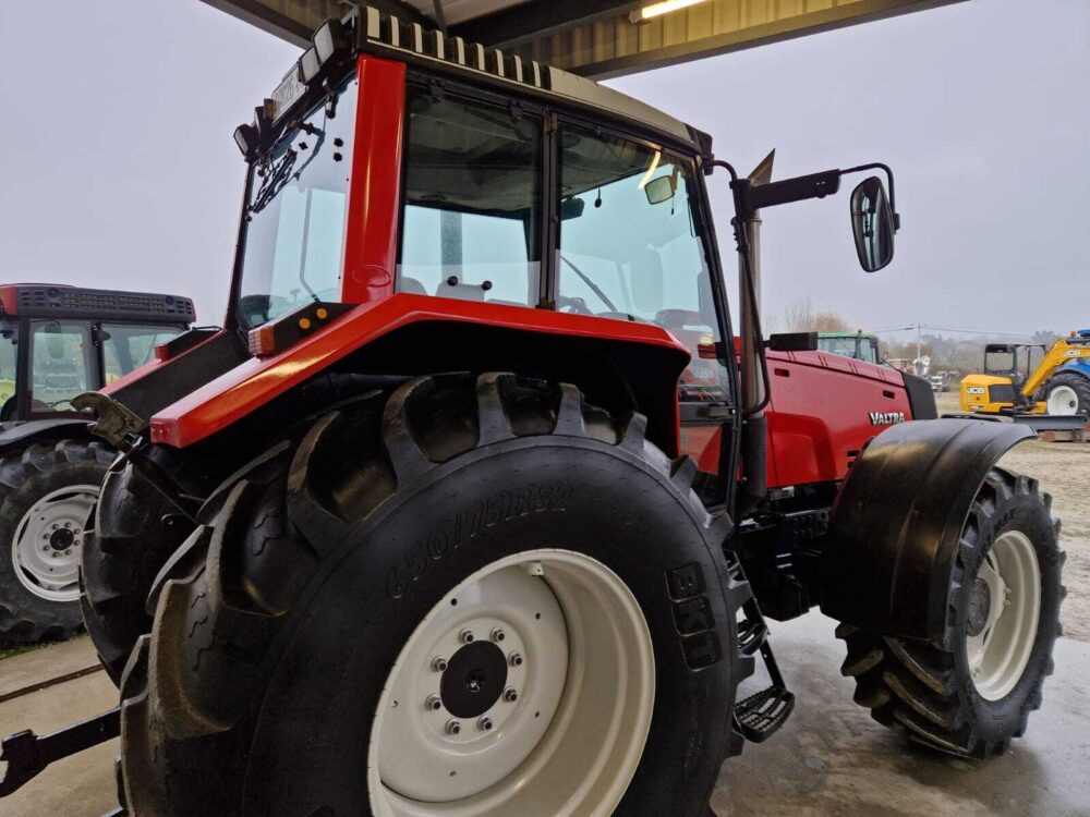 Tracteur 8350 Valtra – Image 8