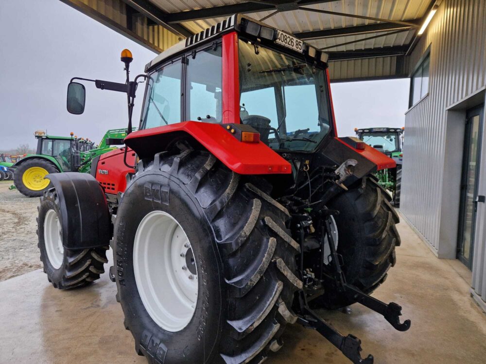 Tracteur 8350 Valtra – Image 10