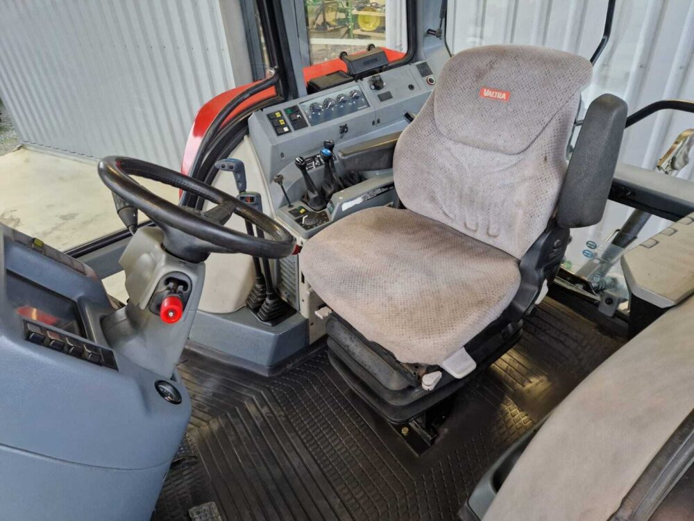 Tracteur 8350 Valtra – Image 13