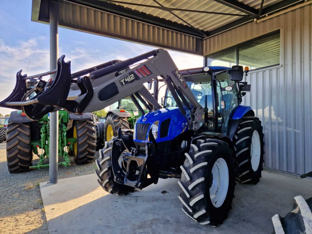 Tracteur New holland Electro command T6.120 – Image 2