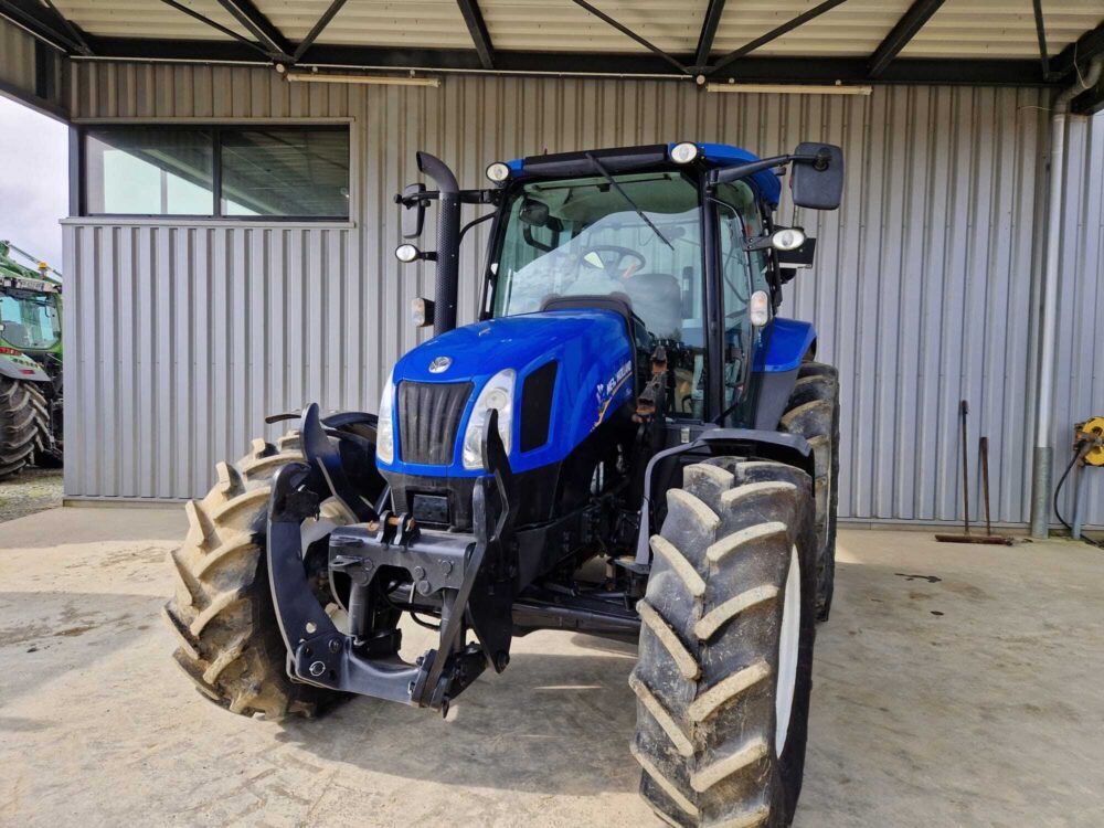 Tracteur New holland Electro command T6.120 – Image 4