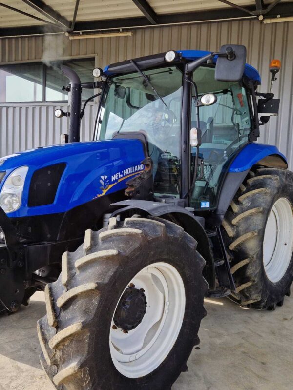 Tracteur New holland Electro command T6.120 – Image 7