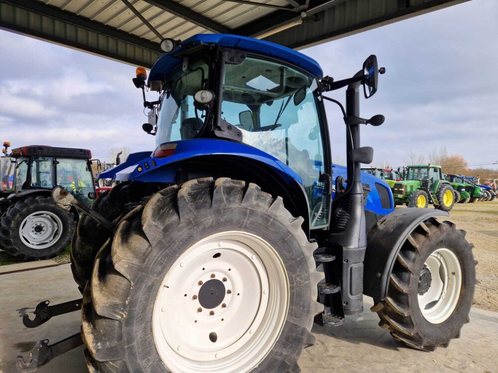 Tracteur New holland Electro command T6.120 – Image 13