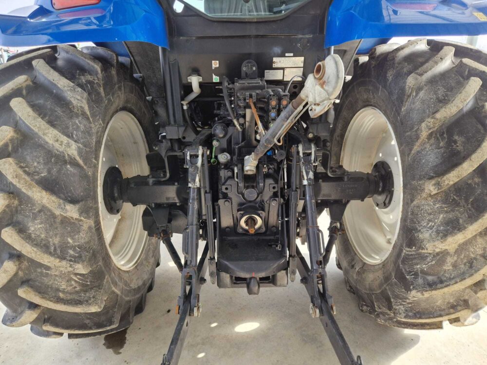Tracteur New holland Electro command T6.120 – Image 18