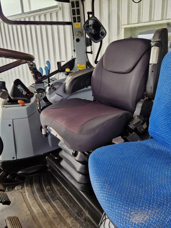Tracteur New holland Electro command T6.120 – Image 23
